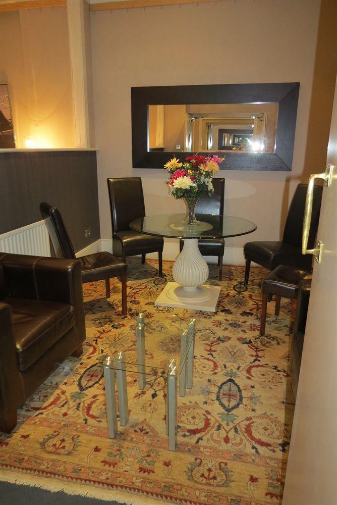 Knightsbridge 4* Londra