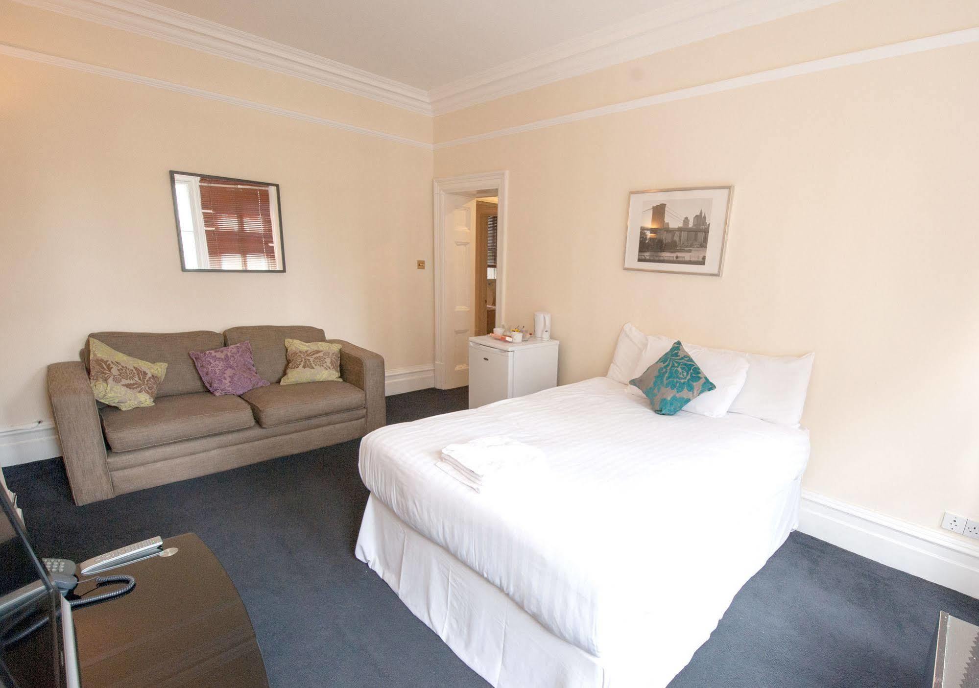 Knightsbridge Hotel Londra