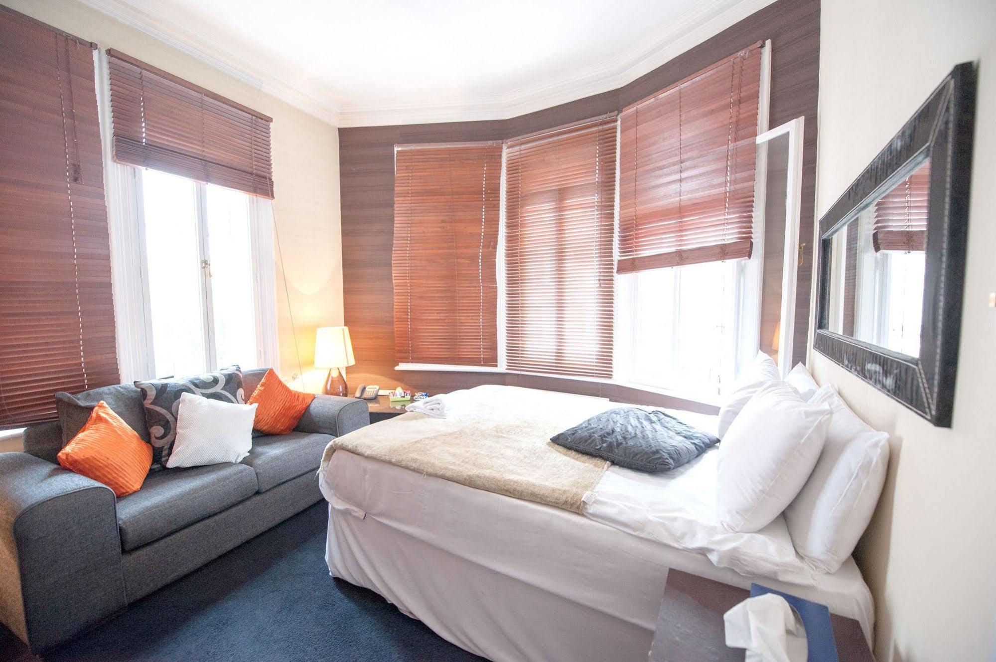 Knightsbridge Hotel Londra
